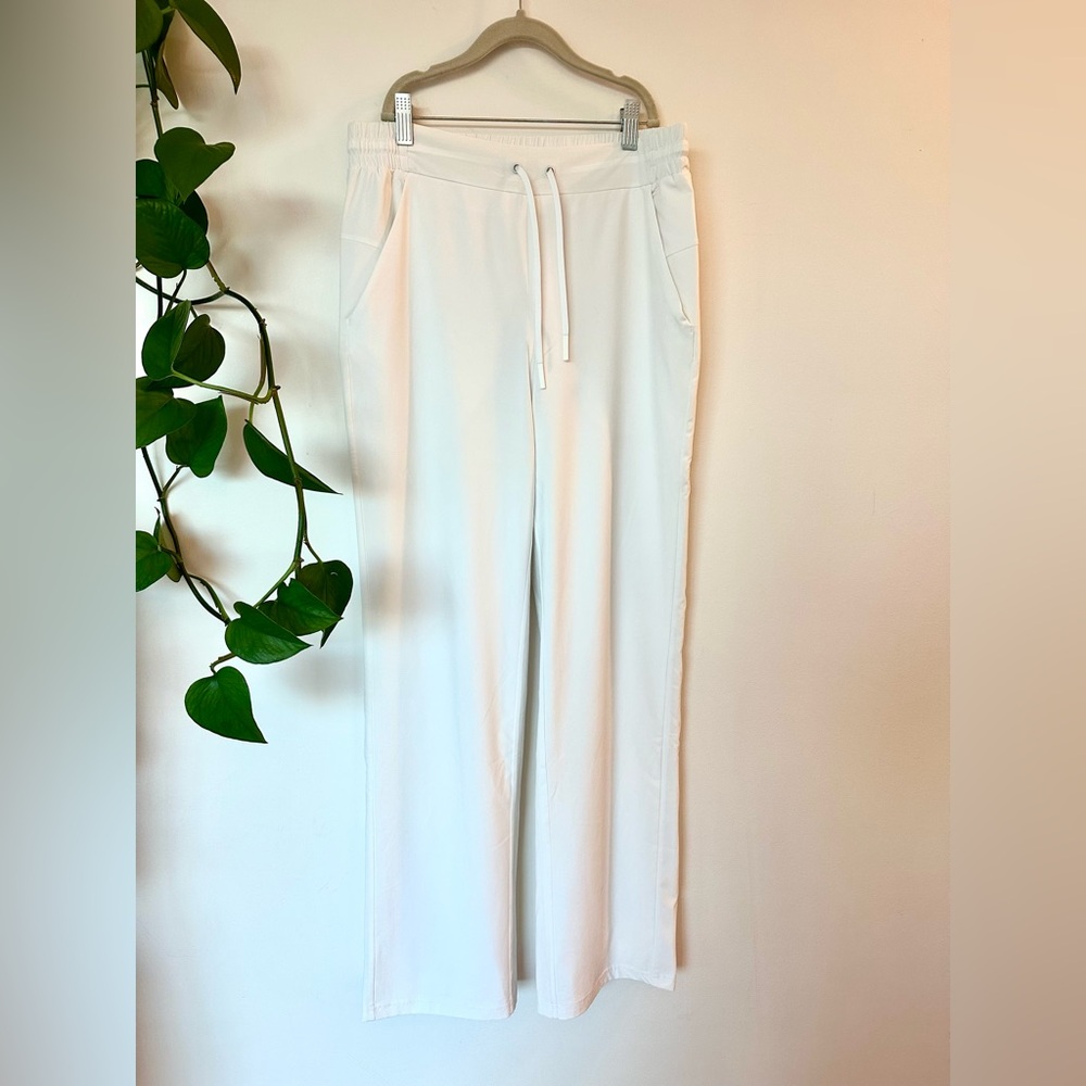 TNA | White Drawstring Active Pants